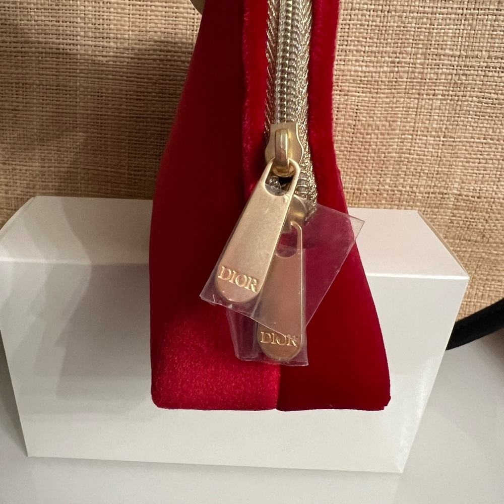 Dior New Red cosmetic bag - Picture 5 of 5